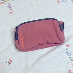 Lululemon Everywhere Mini Belt Bag - Briar Rose